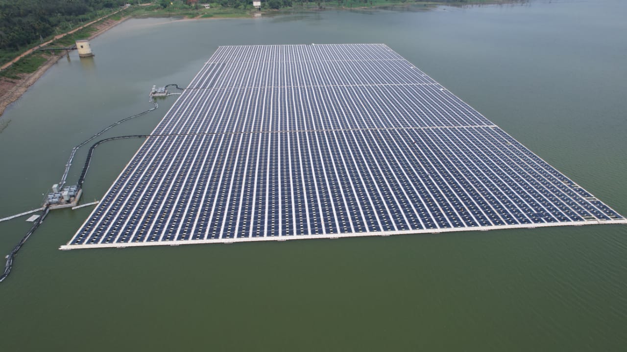 Floating Solar Power Plant In AP : మేఘాద్రి గెడ్డ రిజర్వాయర్ లో తేలియాడే సోలార్ పవర్ ప్లాంట్, 12  ఎకరాల విస్తీర్ణంలో ఏర్పాటు