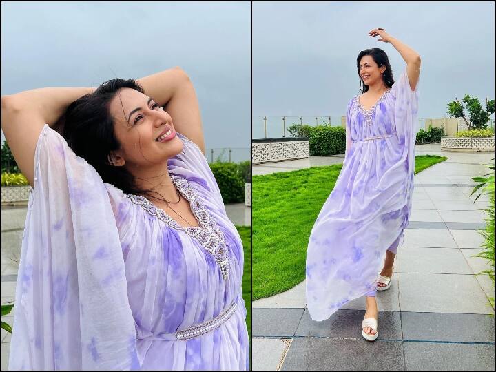 Divyanka Tripathi Photos: एक्ट्रेस दिव्यांका त्रिपाठी ने सोशल मीडिया पर बारिश में भीगते हुए अपनी कुछ तस्वीरें शेयर की हैं, जो बहुत सुंदर हैं.