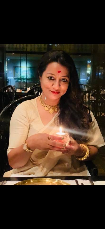 একইসঙ্গে মোনালিসার বাংলাদেশি যোগও রয়েছে বলে দাবি দিলীপ ঘোষের।