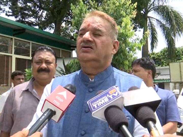 Uttarakhand Politics: छह विधायकों को लेकर चार देशों के दौरे पर जाएंगे कृषि मंत्री गणेश जोशी, विपक्ष ने उठाए सवाल Uttarakhand News Agriculture Minister along with six MLAs to go on foreign tour opposition say it is waste of money ANN Uttarakhand Politics: छह विधायकों को लेकर चार देशों के दौरे पर जाएंगे कृषि मंत्री गणेश जोशी, विपक्ष ने उठाए सवाल