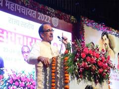 Madhya Pradesh: CM शिवराज का कांग्रेस पर तीखा तंज- 'हमें पढ़ाया गया आजादी एक खानदान की वजह से मिली'