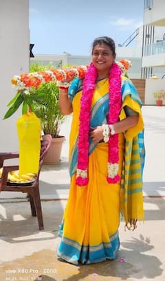 Minister RK Roja : పుష్ప కావడిలో మొక్కులు చెల్లించుకున్న మంత్రి ఆర్.కె.రోజా