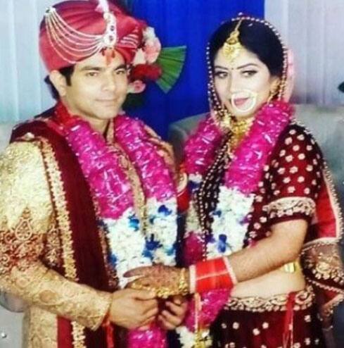 दीपेश भान पत्नी के साथ तस्वीरें और वीडियो साझा करते थे लेकिन कभी उन्होंने उनके नाम का जिक्र नहीं किया.