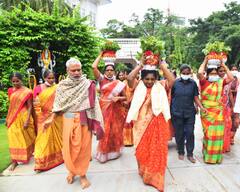 Raj Bhavan Bonalu : బోనమెత్తిన గవర్నర్ తమిళిసై, రాజ్ భవన్ లో ఘనంగా వేడుకలు