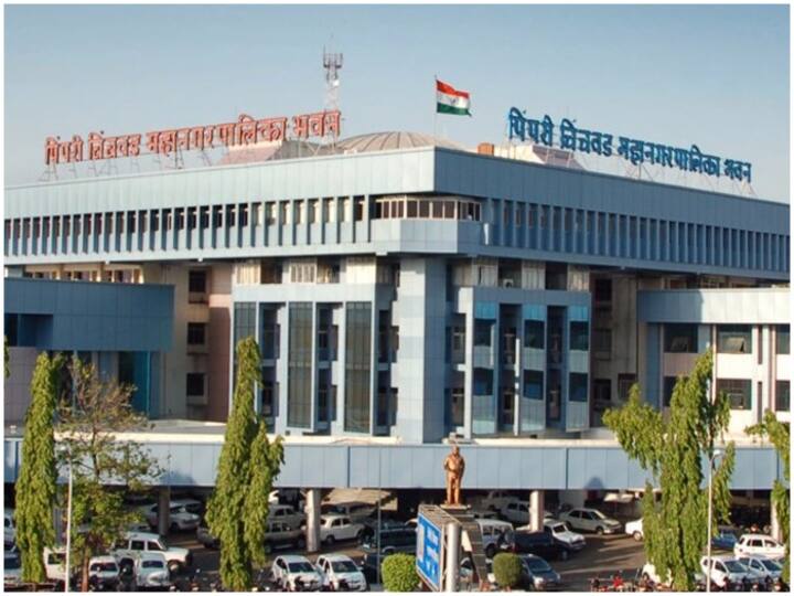 Maharashtra News: महाराष्ट्र में ट्रांसजेंडरों की मदद के लिए आगे आई नगर पालिका, दी बड़ी जिम्मेदारी Maharashtra Pimpri Chinchwad Municipal Corporation hired Transgenders as security guards and green marshals Maharashtra News: महाराष्ट्र में ट्रांसजेंडरों की मदद के लिए आगे आई नगर पालिका, दी बड़ी जिम्मेदारी