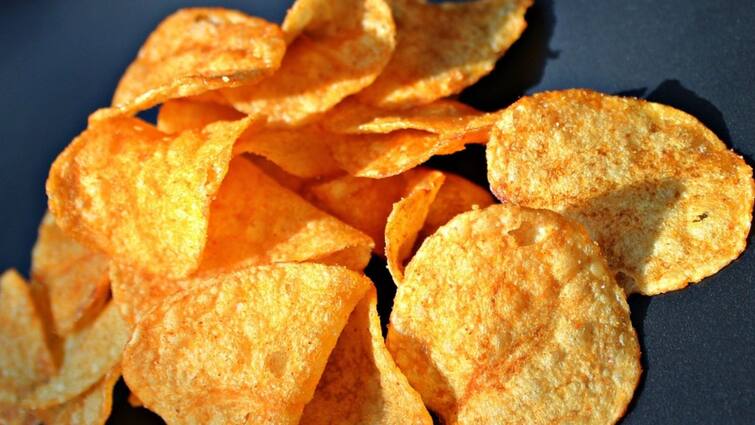 Try this healthy recipe for delicious potato chips, know in details Potato Chips: স্বাস্থ্যকর উপায়ে বাড়িতে বানান মুচমুচে আলুর চিপস, দেখে নিন পদ্ধতি