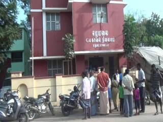Crime: உசிலம்பட்டி அருகே சுடுகாட்டில் பணத்துடன் எரிந்த நிலையில் பெண் சடலம் மீட்பு..!