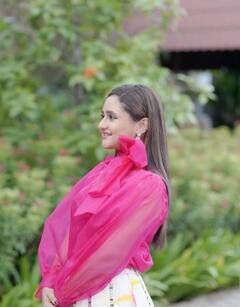 Rashami Desai: उदयपुर में कुछ इस खास अंदाज में छुट्टियां मना रही हैं रश्मि देसाई, शेयर की ये खूबसूरत तस्वीरें