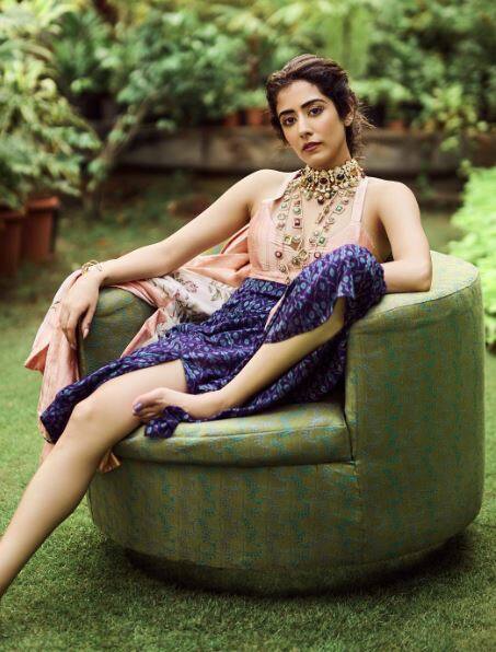 நீ இலை நான் பருவ மழை… சிறு சிறு துளியாய் விழும் தருணம் இல்லை…