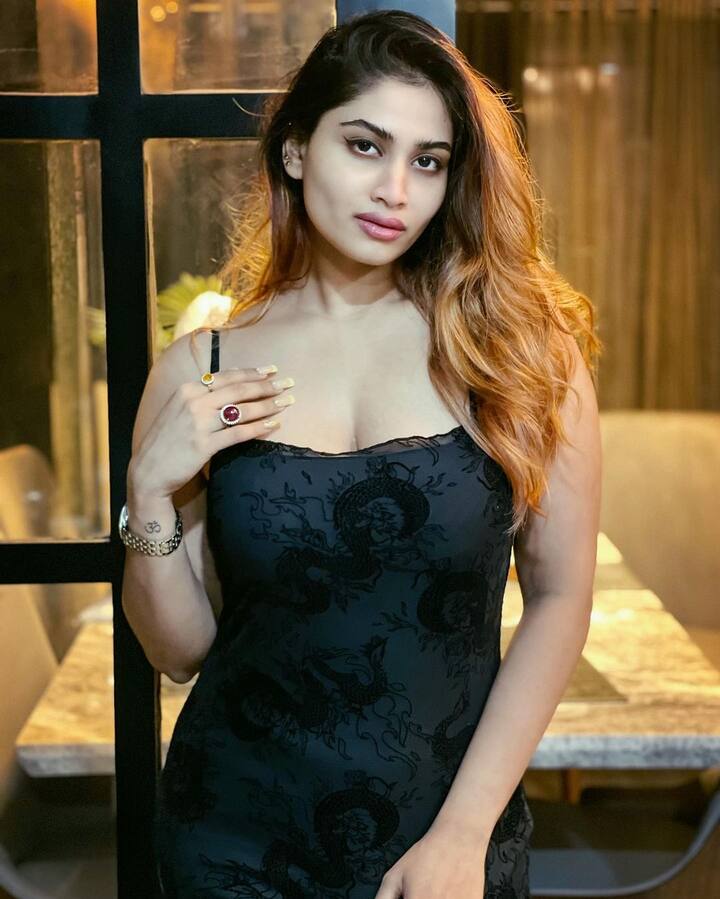 வந்தா நின்னா பாத்தா ரிப்பீட்டு...