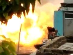 Bihar News: छपरा की पटाखा फैक्ट्री में ब्लास्ट होने से 5 की मौत, मलबे में कई लोगों के दबे होने की आशंका