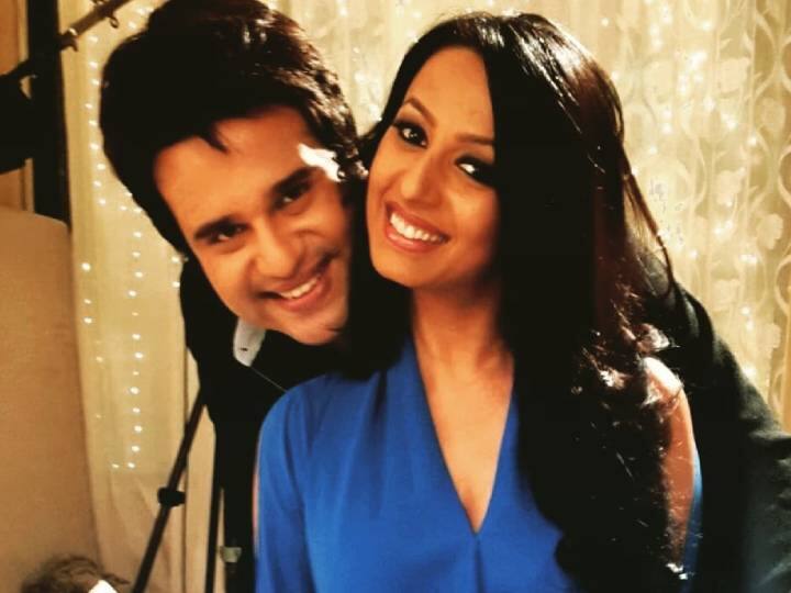 जब कश्मीरा शाह के साथ रिश्ते में रहने के बावजूद इस एक्ट्रेस के प्यार में पड़ गए थे कृष्णा अभिषेक, फिर जल्दबाजी में की थी शादी! Krushna Abhishek affair rumours with Tanushree Dutta during dating Kashmera Shah जब कश्मीरा शाह के साथ रिश्ते में रहने के बावजूद इस एक्ट्रेस के प्यार में पड़ गए थे कृष्णा अभिषेक, फिर जल्दबाजी में की थी शादी!