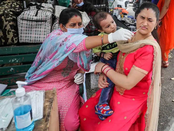 Nagpur Corona: नागपुर में हर दिन दर्ज हो रहे हैं कोरोना के 200 से ज्यादा केस, टेस्टिंग बढ़ाने में प्रशासन फेल