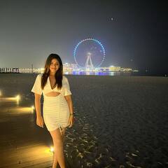 Anjali Photos: అంజలి ఏంటో తీవ్రంగా ఆలోచిస్తోంది