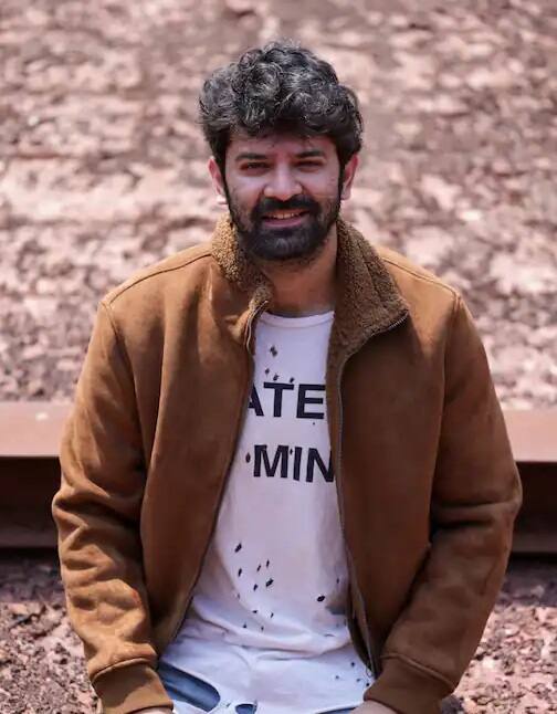 'ઈસ પ્યાર કો ક્યા નામ દૂ' ફેમ અભિનેતા બરુણ સોબતીએ વર્ષો સુધી ટીવી પર રાજ કર્યું અને પછી થોડા સમયના બ્રેક બાદ તેણે OTTમાં એન્ટ્રી મારી છે. 'અસુર' વેબ સિરીઝમાં તેની એક્ટિંગ પ્રશંસનીય હતી.