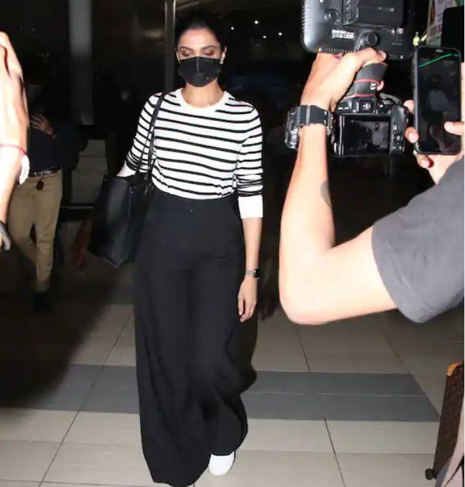 ਇਸ ਦੌਰਾਨ ਦੀਪਿਕਾ ਹਾਈ ਫੈਸ਼ਨ ਲੁੱਕ ਕੈਰੀ ਕਰਦੀ ਨਜ਼ਰ ਆਈ। ਦੀਪਿਕਾ ਨੇ ਸਫੇਦ ਅਤੇ ਕਾਲੇ ਧਾਰੀਦਾਰ ਟਾਪ ਦੇ ਨਾਲ ਬਲੈਕ ਪਲਾਜ਼ੋ ਪਹਿਨਿਆ ਹੋਇਆ ਹੈ।