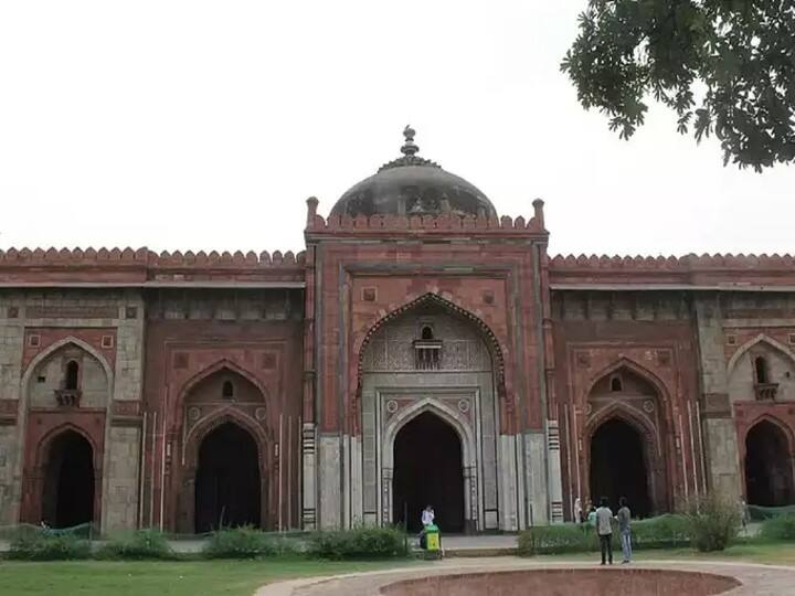 The story of Delhi's Jamali Kamali mosque and why people think it's haunted Delhi Tourist Places : டெல்லி சுற்றுலாவில் இது முக்கியமான இடம்.. ஆனா இதுக்கும் ஒரு திகில் கதையா?