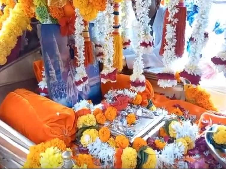 The ceremony is being celebrated after two years Shri Vitthal palkhi sohala Sant Savata Maharaj Shri Vitthal palkhi sohala : संत सावता महाराजांच्या भेटीला विठुराया, दोन वर्षानंतर साजरा होतोय सोहळा