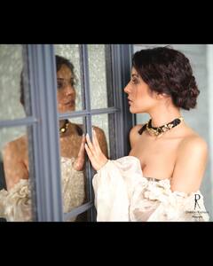 Shehnaaz Gill: शहनाज गिलचा ग्लॅमरस लूक; शेअर केले खास फोटो