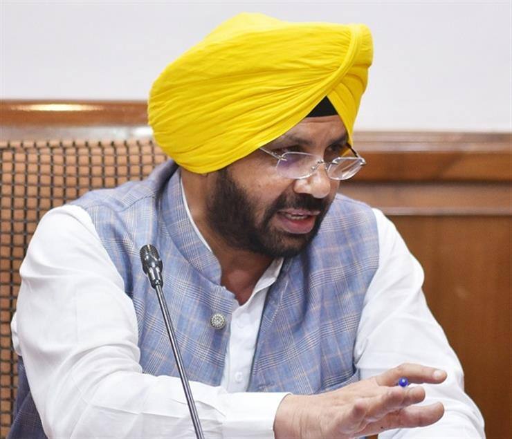 Electricity connection of any government school or hospital will not be cut: Harbhajan Singh ETO ਕਿਸੇ ਵੀ ਸਰਕਾਰੀ ਸਕੂਲ ਜਾਂ ਹਸਪਤਾਲ ਦਾ ਬਿਜਲੀ ਕੁਨੈਕਸ਼ਨ ਨਹੀਂ ਕੱਟਿਆ ਜਾਵੇਗਾ: ਹਰਭਜਨ ਸਿੰਘ ਈਟੀਓ