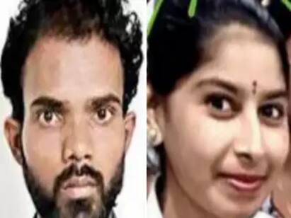 Karnataka: Married man beheads ex lover carries severed head to police station Crime : முன்னாள் காதலின் தலையை துண்டாக வெட்டிய கொடூரம்.. ரத்தம் வடிய சரண்.. பதறி ஓடிய மக்கள்..