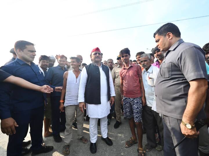 Akhilesh Yadav on Bundelkhand Expressway targeted yogi government ann Bundelkhand Expressway: 'पहले यहां बड़े-बड़े नेता आए, अब बड़े-बड़े गड्ढे दिखाई दे रहे', अखिलेश यादव का योगी सरकार पर तंज