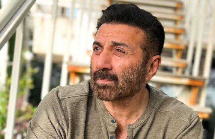 Gurdaspur MP Sunny Deol apologized for not voting in the presidential Election, said - I am being treated in America ਗੁਰਦਾਸਪੁਰ ਤੋਂ MP ਸੰਨੀ ਦਿਓਲ ਨੇ ਰਾਸ਼ਟਰਪਤੀ ਚੋਣ 'ਚ ਵੋਟ ਨਾ ਪਾਉਣ 'ਤੇ ਦਿੱਤੀ ਸਫਾਈ , ਕਿਹਾ - ਅਮਰੀਕਾ 'ਚ ਮੇਰਾ ਇਲਾਜ ਹੋ ਰਿਹਾ