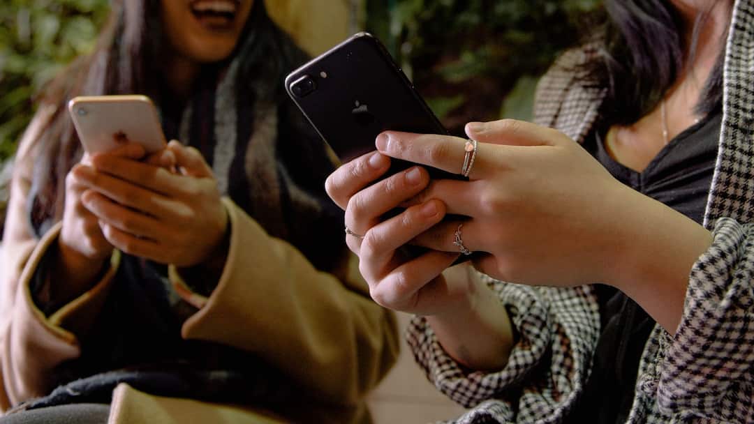 Flipkart Big Saving Days 2022 Sale: ফ্লিপকার্টের সেলে কোন কোন স্মার্টফোনে রয়েছে কত ছাড়? দেখে নিন Flipkart Big Saving Days 2022 Sale Best Offers on Mobile Phones Flipkart Big Saving Days 2022 Sale: ফ্লিপকার্টের সেলে কোন কোন স্মার্টফোনে রয়েছে কত ছাড়? দেখে নিন