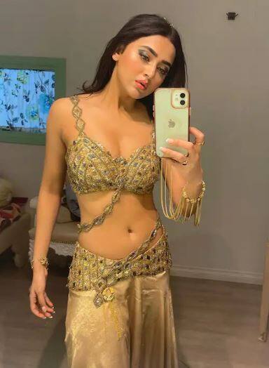 Tejassawi Prakash ਨੇ ਤਸਵੀਰਾਂ ਨਾਲ ਵਧਾਇਆ ਇੰਟਰਨੈੱਟ ਦਾ ਪਾਰਾ