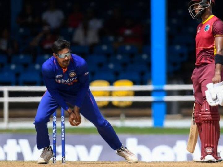 West Indies vs India Deepak Hooda taken wickets of Kyle Mayers in 2nd ODI Port of Spain Trinidad IND vs WI: Hooda ने मेयर्स को आसानी से जाल में फंसकर किया आउट, Video में देखें कैसे वेस्टइंडीज को दिया झटका