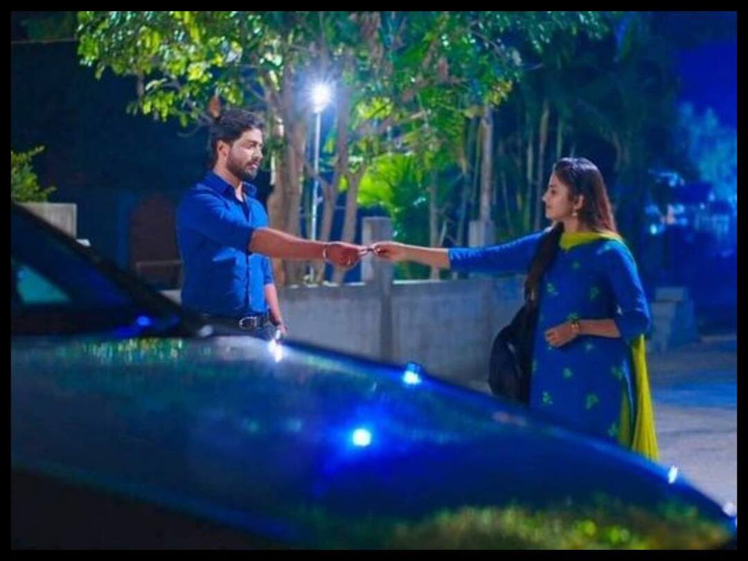 Guppedantha Manasu జులై 25 ఎపిసోడ్: రాయలేని కవితలు అన్నీ కళ్లతోటి పలికిస్తున్నా అన్న వసు, పనిష్మెంట్ ఇచ్చేందుకు సిద్ధమైన రిషి Guppedantha Manasu July 25 Episode 511, Know In Details Guppedantha Manasu జులై 25 ఎపిసోడ్: రాయలేని కవితలు అన్నీ కళ్లతోటి పలికిస్తున్నా అన్న వసు, పనిష్మెంట్ ఇచ్చేందుకు సిద్ధమైన రిషి