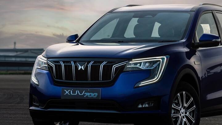 મહિન્દ્રાએ જૂન 2022 સુધી ભારતમાં XUV700 ના 41,846 યુનિટ્સનું વેચાણ કર્યું છે. ઓગસ્ટમાં એસયુવીને લોન્ચ થયાને એક વર્ષ થશે. પ્રથમ વર્ષમાં જ XUV700 વેચાણની દ્રષ્ટિએ નવો રેકોર્ડ બનાવશે.