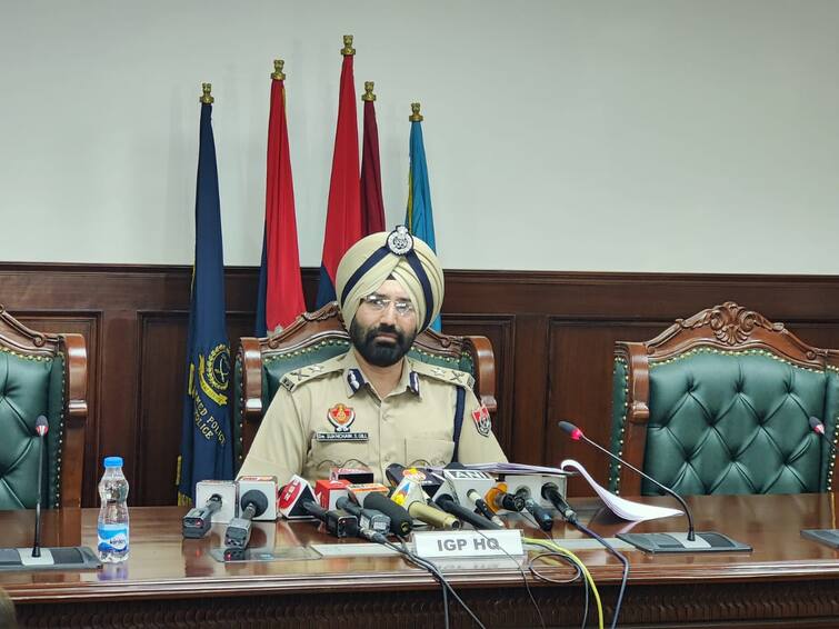 Deep investigation in pharma recovery case helped in busting inter-state pharma drug racket in UP: IG Sukhchan Gill ਅੰਤਰ-ਰਾਜੀ ਫਾਰਮਾ ਡਰੱਗ ਰੈਕੇਟ ਦਾ ਪਰਦਾਫਾਸ਼: ਪੰਜਾਬ ਪੁਲਿਸ ਨੇ ਹਫ਼ਤੇ ਭਰ 'ਚ 7.93 ਲੱਖ ਫਾਰਮਾ ਓਪੀਔਡਜ਼ ਤੇ ਨਸ਼ੀਲੇ ਟੀਕੇ ਕੀਤੇ ਬਰਾਮਦ