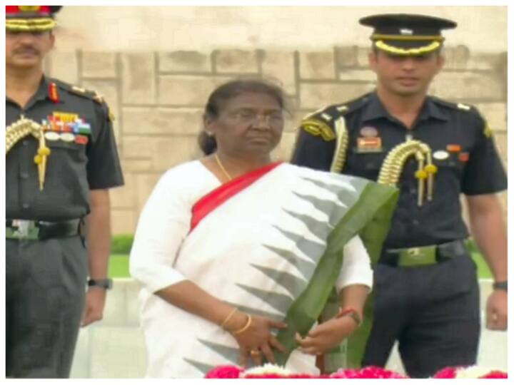 ट्रेडिशनल संताली साड़ी पहले झारखंड के संताल परगना तक ही सीमित थीं, लेकिन अब झारखंड और उसके पड़ोसी राज्य ओडिशा, पश्चिम बंगाल और असम में खासतौर से प्रचलित हैं. अब देश के अन्य राज्यों में भी इस साड़ी की मांग बढ़ी है.