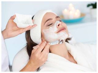 Skin Care : सौंदर्य वाढवायचंय? दह्याचा असा करा वापर, त्वचा होईल चमकदार