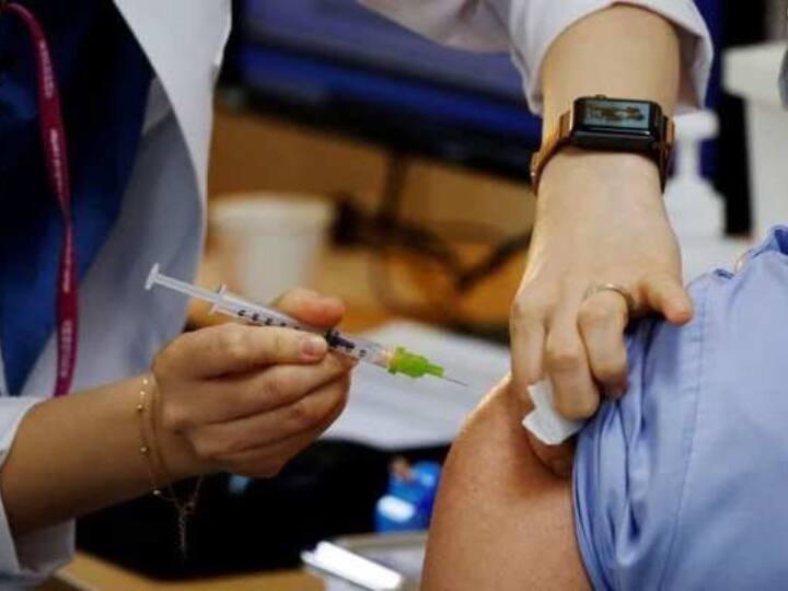 Surguja News: सरगुजा में वैक्सीन की कमी से मिशन 100 प्रतिशत अभियान को लगा झटका, ग्रामीण इलाकों में टीकाकरण हुआ ठप Chhattisgarh Shortage of Covishield Vaccine in Mission 100% Vaccination Campaign in Surguja ANN Surguja News: सरगुजा में वैक्सीन की कमी से मिशन 100 प्रतिशत अभियान को लगा झटका, ग्रामीण इलाकों में टीकाकरण हुआ ठप