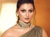 Urvashi Rautela ने पहले पब्लिकली लोगों से कहा- प्‍लीज मुझे बचा लीजिए, फिर पोस्ट डिलीट कर बढ़ाया सस्पेंस!