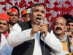 केशव देव मौर्य ने राजभर को बताया आस्तीन का सांप, आजम खान से मिलने के बाद अखिलेश पर बदले सुर