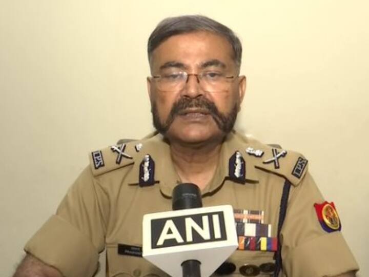 Bijnor News: बिजनौर में दो मजारों पर हुई तोड़फोड़ और जलाई चादर, अब पुलिस जांच में हुआ बड़ा खुलासा Bijnor prevented in Sherkot PS Jalal Shah and Bhure Shah Mazar burning several chadar atmosphere amid the Kanwar Yatra Bijnor News: बिजनौर में दो मजारों पर हुई तोड़फोड़ और जलाई चादर, अब पुलिस जांच में हुआ बड़ा खुलासा