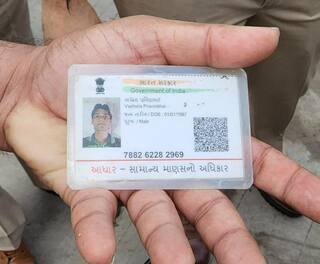 Rajkot: ખાનગી બસમાંથી યુવકનો મૃતદેહ મળતાં ચકચાર, જાણો વિગતે