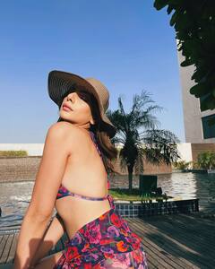 નિતિભા કૌલનો ફરી જોવા મળ્યો ગોર્જિયસ અંદાજ, ઈન્સ્ટાગ્રામ પર વાયરલ થઈ તસવીરો