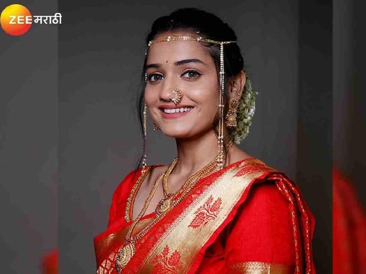 'मन उडू उडू झालं' (Man Udu Udu Zhala) ही मालिका तरुणांच्या पसंतीस उतरली आहे. मालिकेत हृता दुर्गुळे (Hruta Durgule) दीपूची भूमिका साकारत आहे.
