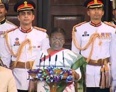 દ્રૌપદી મુર્મૂએ શપથ બાદ મોદી, સોનિયા ગાંધીનું કર્યુ અભિવાદન