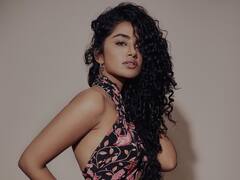 Anupama Parameswaran : அம்சமா அழகா ஒரு பொண்ண பார்த்தேன்..நடிகை அனுபாமவின் லேடஸ்ட் க்ளிக்ஸ்