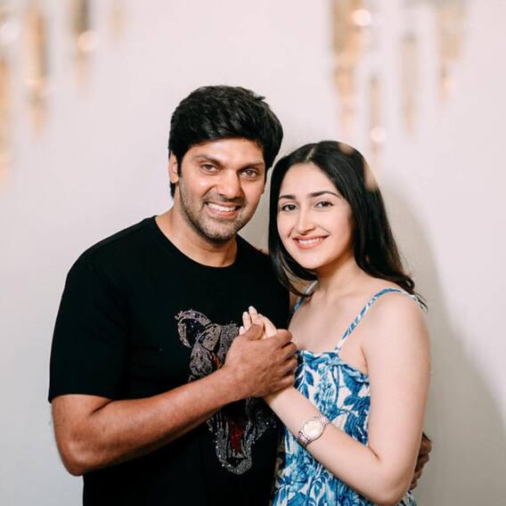 sayyeshaa Arya:  భర్తతో అఖిల్ హీరోయిన్ ఫోజులు