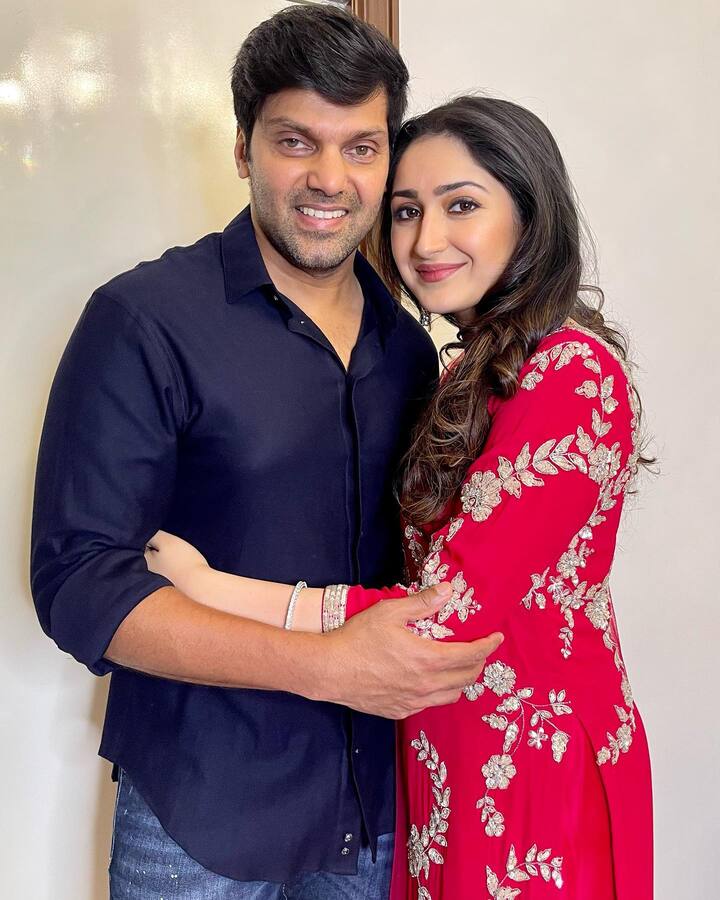 ఆర్య - సాయేషా జంట ఫోటోలు -Image credit: sayyeshaa/Instagram
