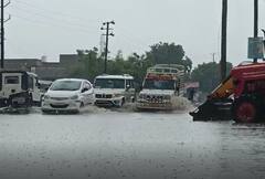 Gujarat Rains: 2 ઈંચ વરસાદથી ધાનેરા-સાચોર હાઈવે પર ભરાયા પાણી, જુઓ તસવીરો