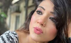 Rii Sen Birthday: ফুল নয়, কাঁটার গুণমুগ্ধ যে মেয়ে, শুভ জন্মদিন ‘ঋ’