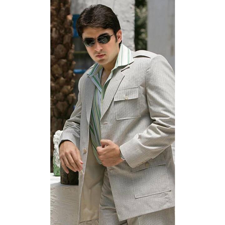 ভারতীয় অভিনেতা, মডেল, প্রযোজক, লেখক ও জাতীয় পুরস্কার প্রাপ্ত যুগল হংসরাজের আজ জন্মদিন। ৫০ বছরে পা দিলেন অভিনেতা।