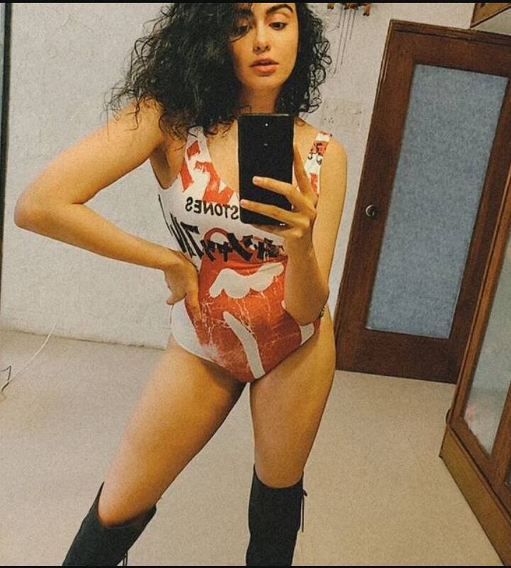 બોલિવૂડ એક્ટ્રેસ અદા શર્માએ હાલમાં જ તેની લેટેસ્ટ તસવીરોથી ઈન્સ્ટાગ્રામ પર હંગામો મચાવ્યો છે.